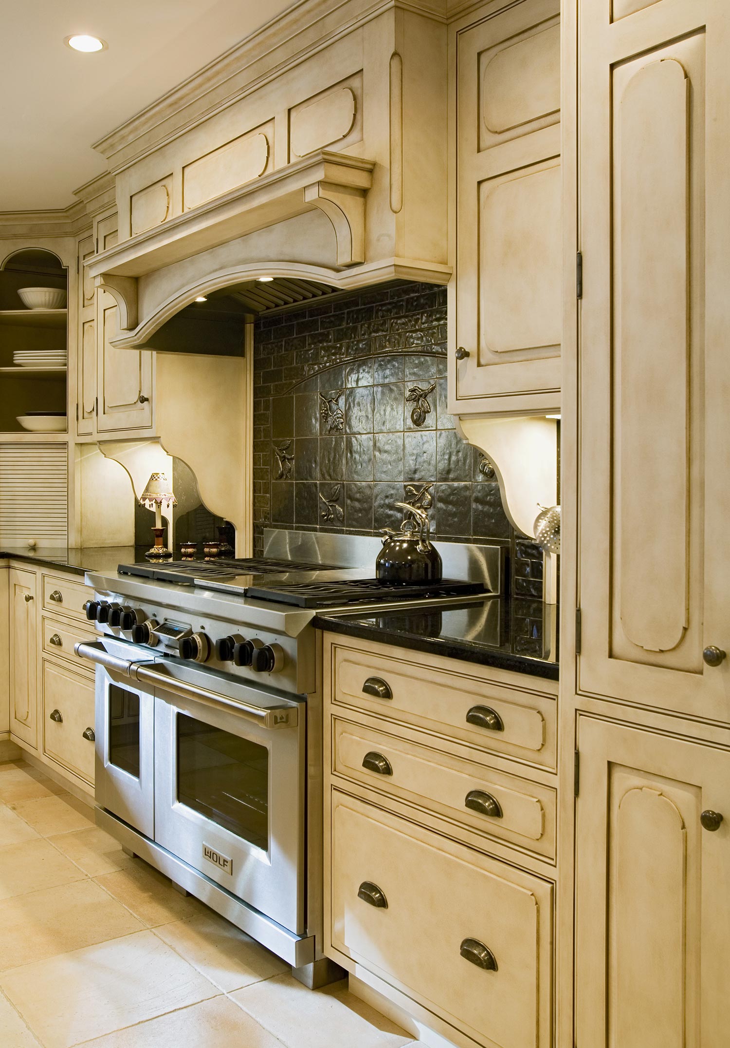 DRAPER♦DBS - Gallery - traditional-kitchen-custom-carving